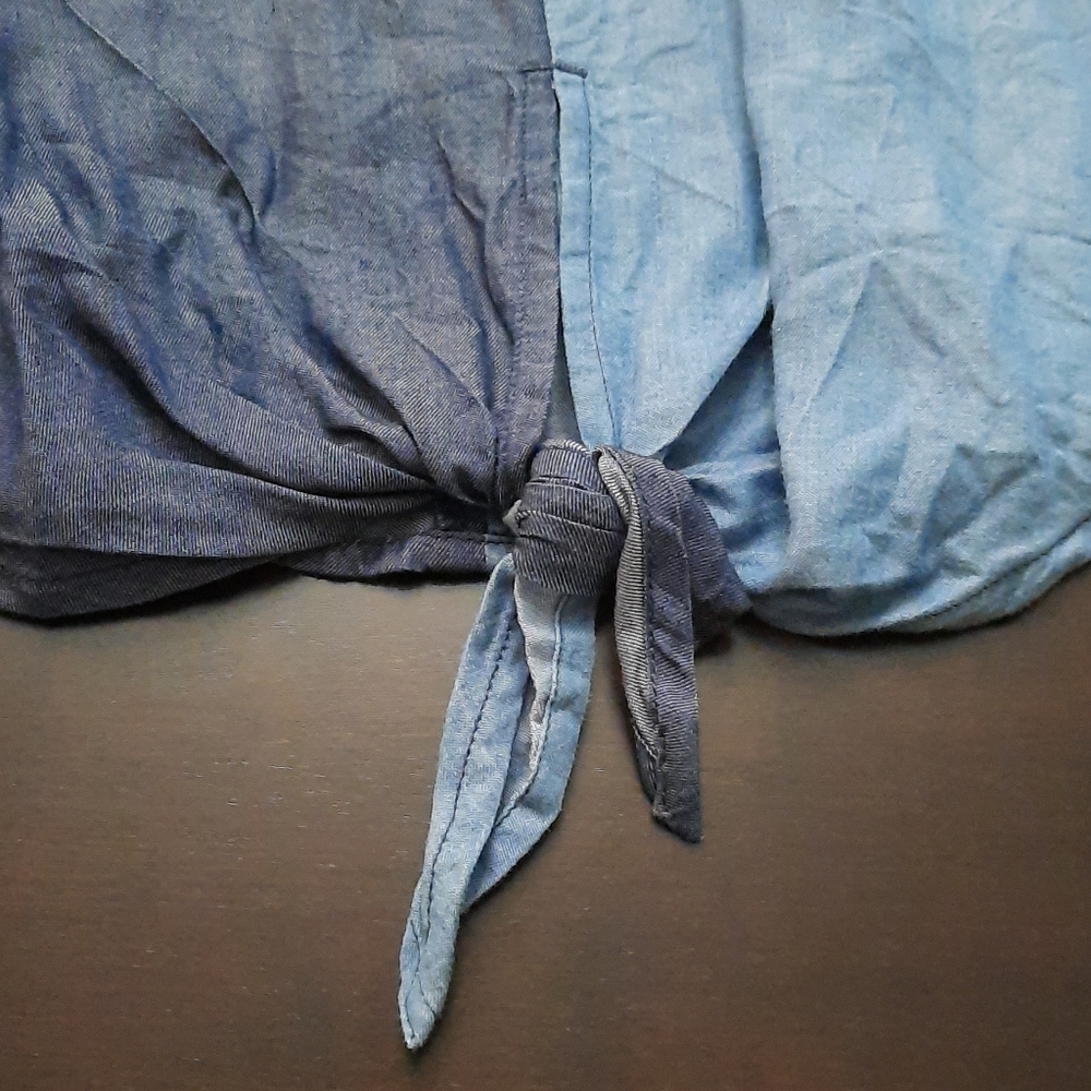 Joe's Jeans Rita Chambray Sleeveless Blouse - Picture 5 of 6